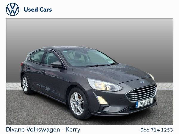 Ford Focus Hatchback, Petrol, 2019, Grey