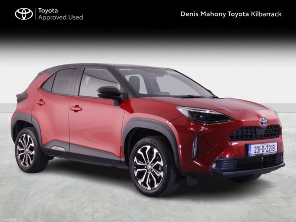 Toyota Yaris Cross Hatchback, Petrol Hybrid, 2023, Red