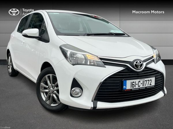 Toyota Yaris Hatchback, Petrol, 2016, White