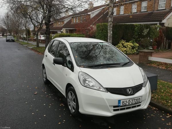 Honda Jazz Hatchback, Petrol, 2015, White
