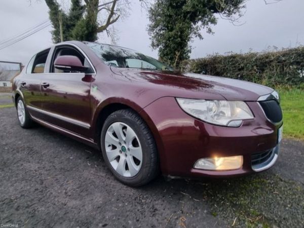 Skoda Superb Saloon, Diesel, 2013, Red