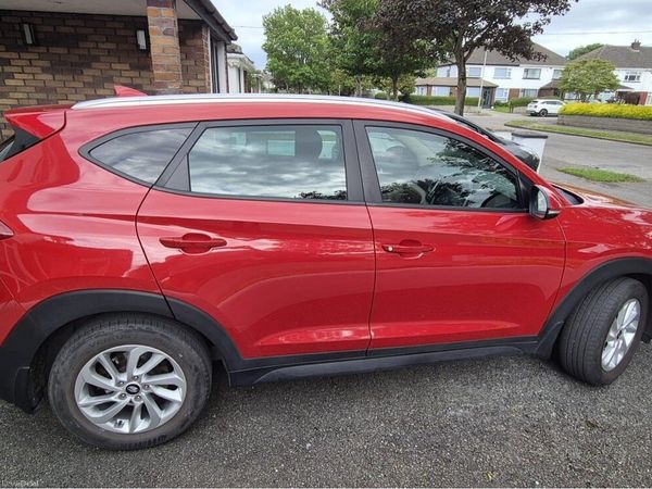 Hyundai Tucson SUV, Diesel, 2018, Red
