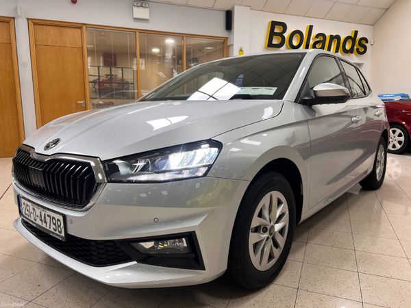 Skoda Fabia Hatchback, Petrol, 2025, Grey