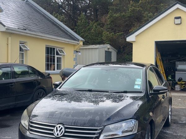 Volkswagen Passat Saloon, Diesel, 2011, Black