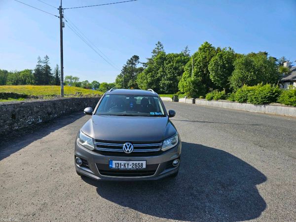 Volkswagen Tiguan SUV, Diesel, 2013, Grey