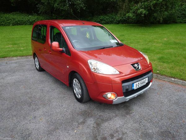 Peugeot Partner Tepee MPV, Diesel, 2011, Red