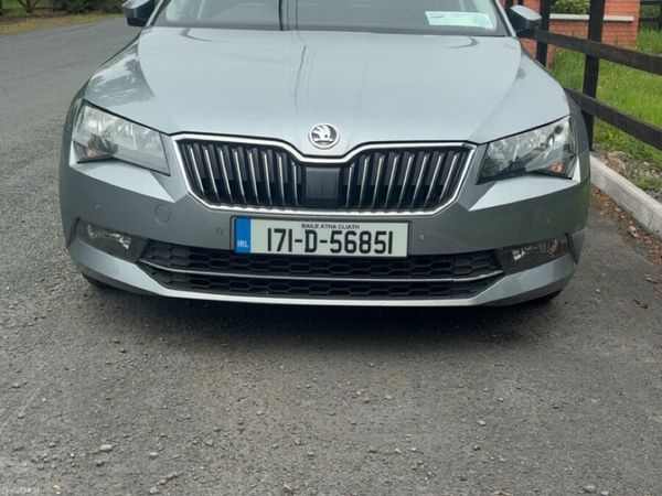 Skoda Superb Hatchback, Diesel, 2017, Grey