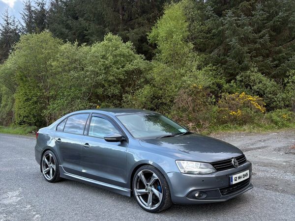 Volkswagen Jetta Saloon, Diesel, 2012, Grey
