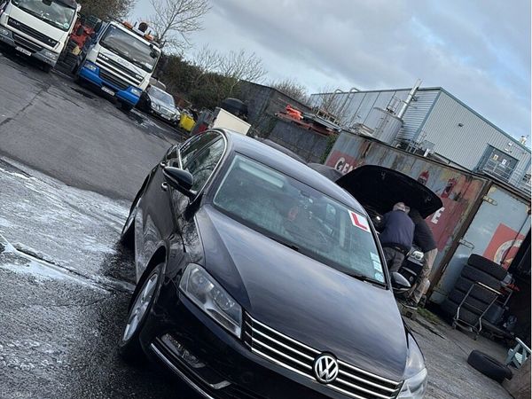 Volkswagen Passat Saloon, Diesel, 2012, Black