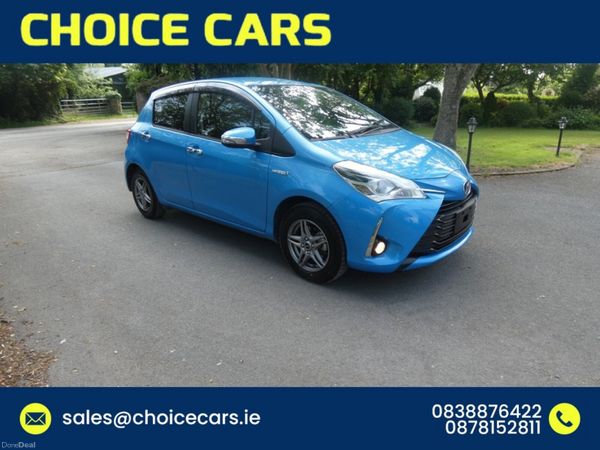 Toyota Yaris Hatchback, Petrol Hybrid, 2017, Blue