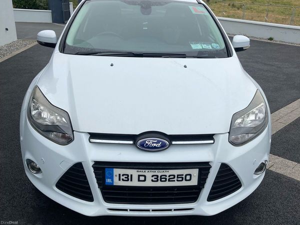 Ford Focus Hatchback, Petrol, 2013, White