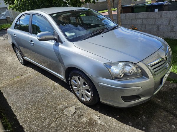 Toyota Avensis Hatchback, Petrol, 2008, Grey
