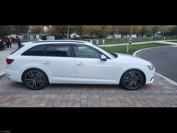 Audi A4 Estate, Diesel, 2016, White