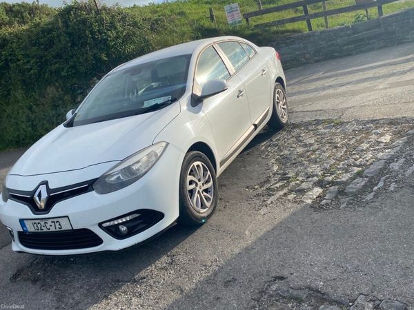 Nissan Qashqai+2 MPV, Diesel, 2013, Red