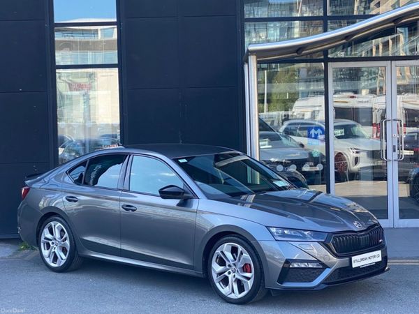 Skoda Octavia Saloon, Diesel, 2023, Grey