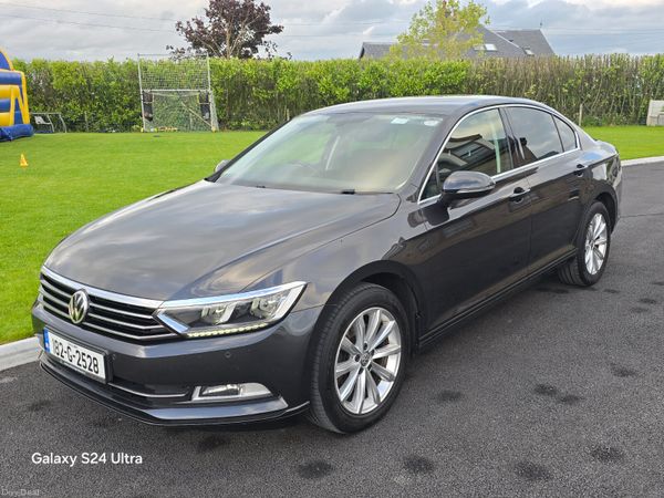 Volkswagen Passat Saloon, Diesel, 2018, Grey