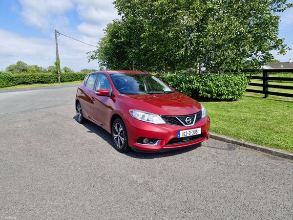 Nissan Pulsar Hatchback, Petrol, 2015, Red