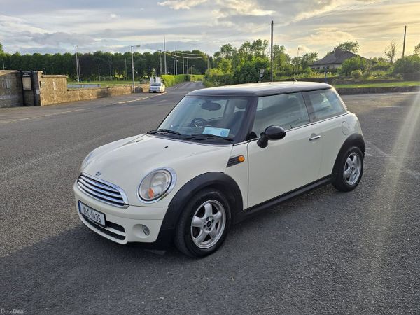 Mini Cooper Hatchback, Diesel, 2010, White