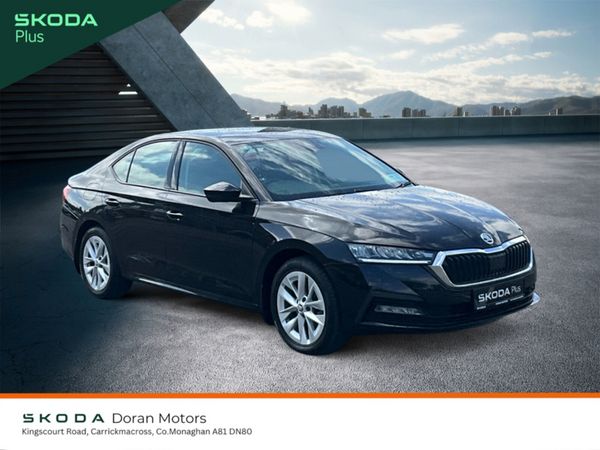Skoda Octavia Hatchback, Diesel, 2022, Black
