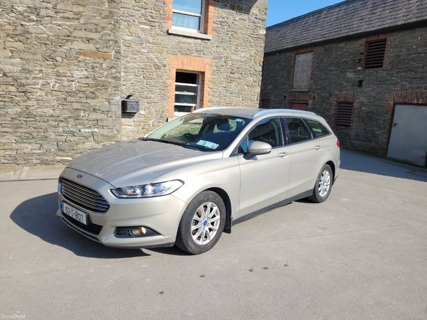 Ford Mondeo Estate, Diesel, 2015, Silver