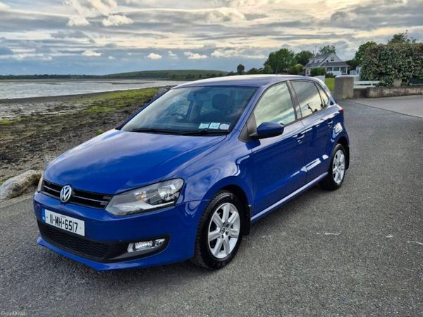 Volkswagen Polo Hatchback, Petrol, 2011, Blue
