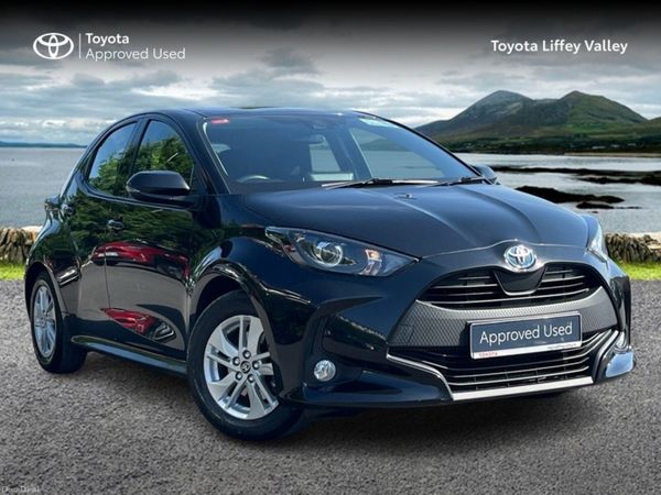 Toyota Yaris Hatchback, Petrol Hybrid, 2022, Black