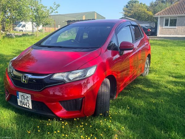 Honda Fit Hatchback, Petrol Hybrid, 2017, Red
