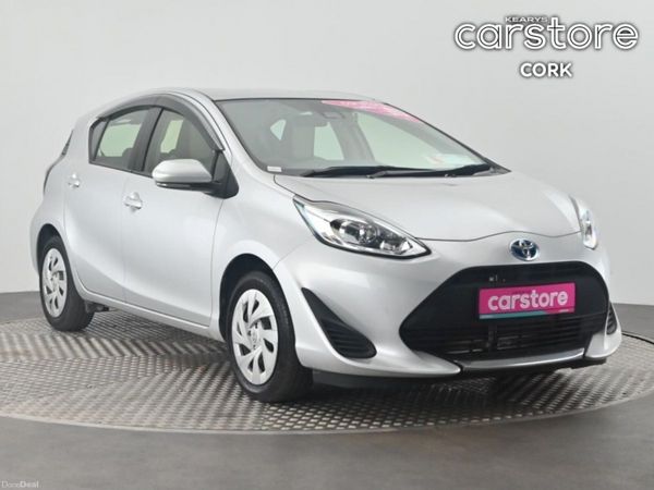 Toyota Aqua Hatchback, Petrol Hybrid, 2020, Silver