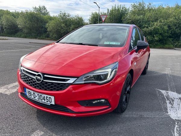Opel Astra Hatchback, Diesel, 2019, Red