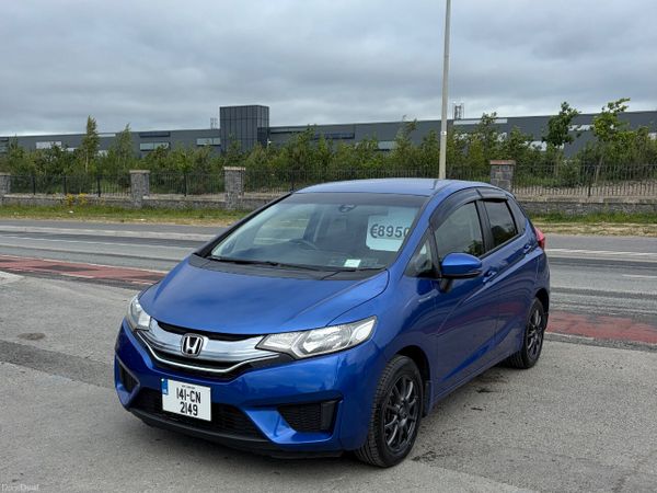 Honda Fit Hatchback, Petrol Hybrid, 2014, Blue