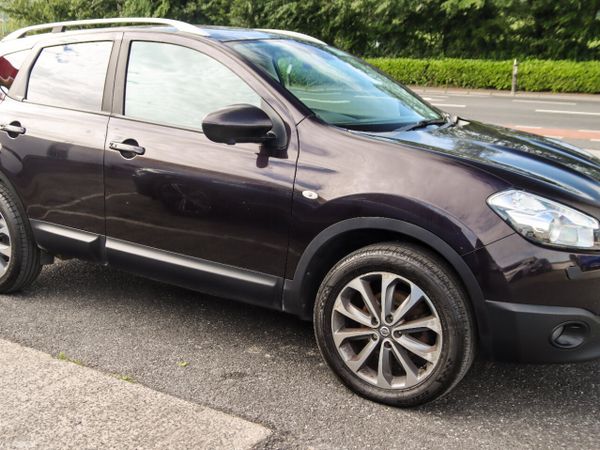 Nissan Qashqai Hatchback, Diesel, 2013, Black