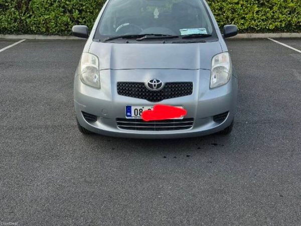 Toyota Yaris Hatchback, Petrol, 2008, Silver