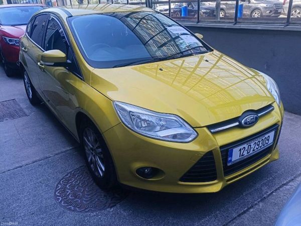 Ford Focus Hatchback, Diesel, 2012, Yellow