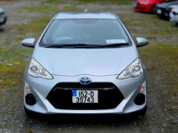 Toyota Aqua Hatchback, Petrol Hybrid, 2015, Silver