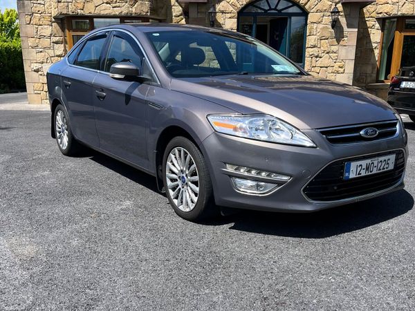 Ford Mondeo Saloon, Diesel, 2012, Brown
