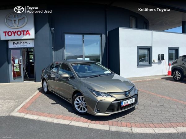 Toyota Corolla Saloon, Petrol Hybrid, 2019, Green
