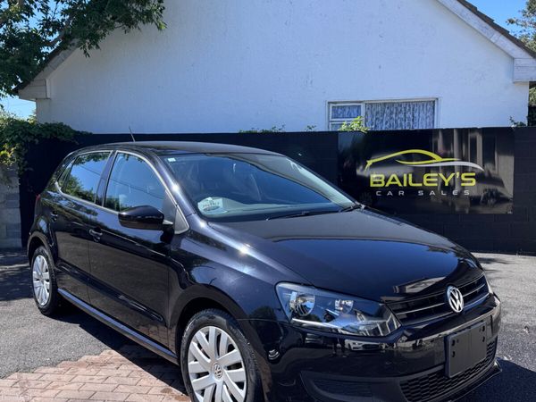 Volkswagen Polo Hatchback, Petrol, 2010, Black