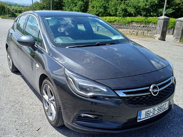 Opel Astra Hatchback, Diesel, 2016, Black