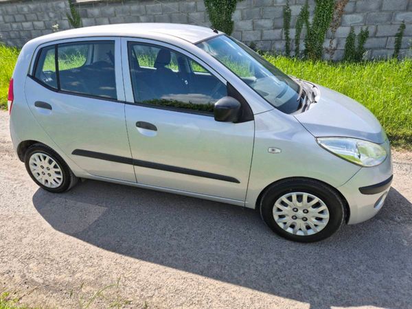 Hyundai i10 Hatchback, Petrol, 2010, Silver