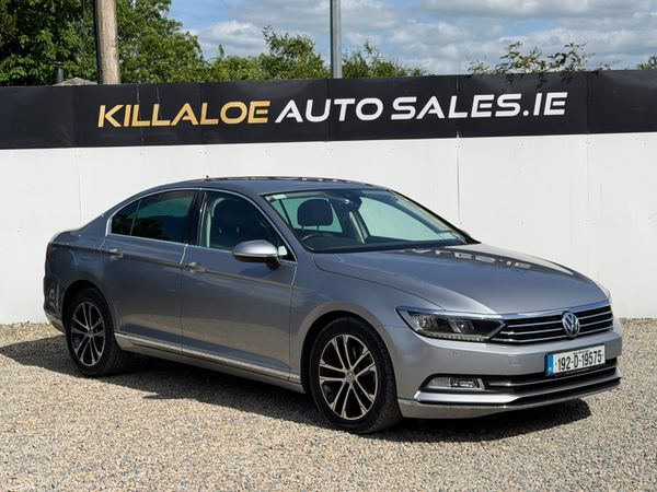 Volkswagen Passat Saloon, Diesel, 2019, Grey