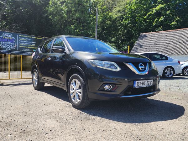 Nissan X-Trail SUV, Diesel, 2016, Green
