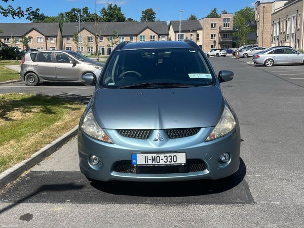 Mitsubishi Grandis MPV, Diesel, 2011, Silver
