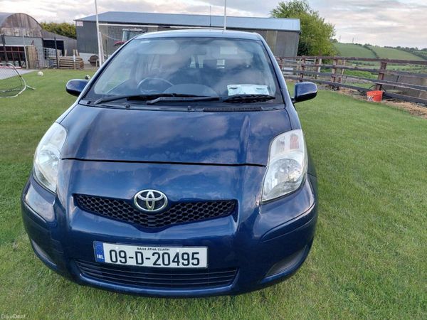 Toyota Yaris Hatchback, Petrol, 2009, Blue