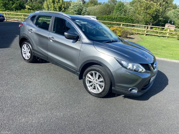 Nissan Qashqai SUV, Petrol, 2017, Grey