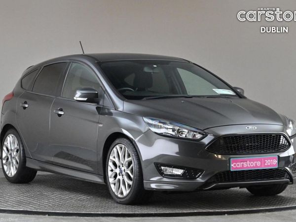 Ford Focus Hatchback, Petrol, 2018, Grey