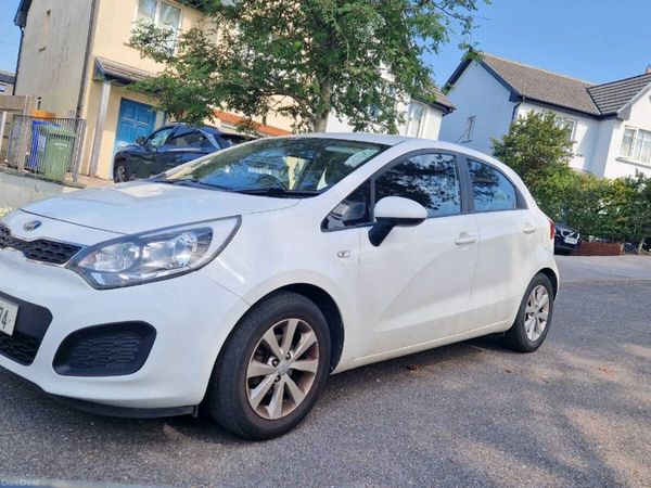 Kia Rio Hatchback, Petrol, 2014, White