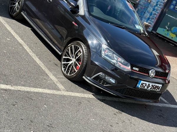 Volkswagen Polo Hatchback, Petrol, 2015, Black