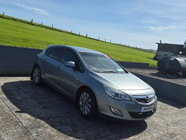 Opel Astra MPV, Diesel, 2013, Silver