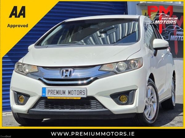 Honda Fit Hatchback, Petrol Hybrid, 2014, White