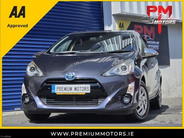 Toyota Aqua Hatchback, Petrol Hybrid, 2015, Blue